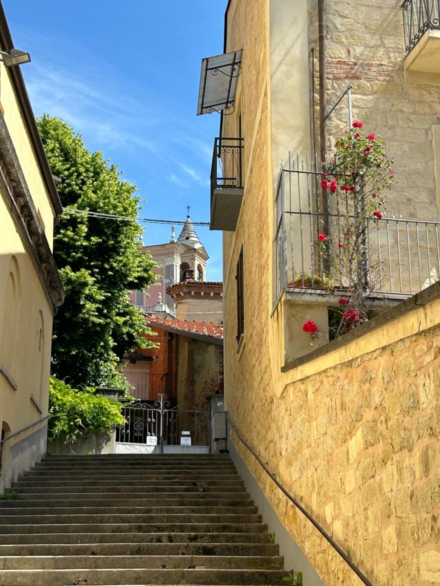 Hotel Al Vicolo Uno Montemagno  Exterior foto